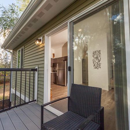 Appartamento Modern And Stylish King Bed Wifi Free Parking Spokane Valley Esterno foto